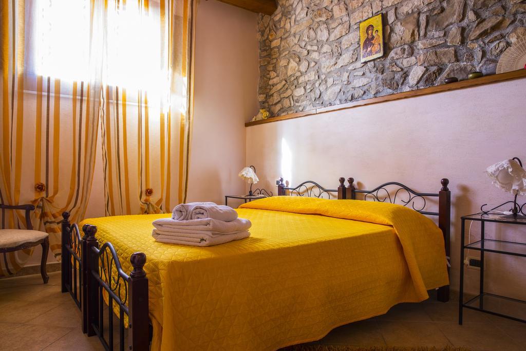Casa Vacanze Caccamo Santa Lucia Eksteriør bilde